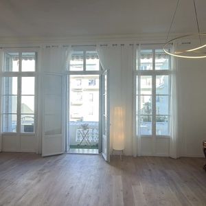 Property in Carre d'Or