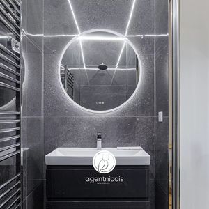 Property in Carre d'Or