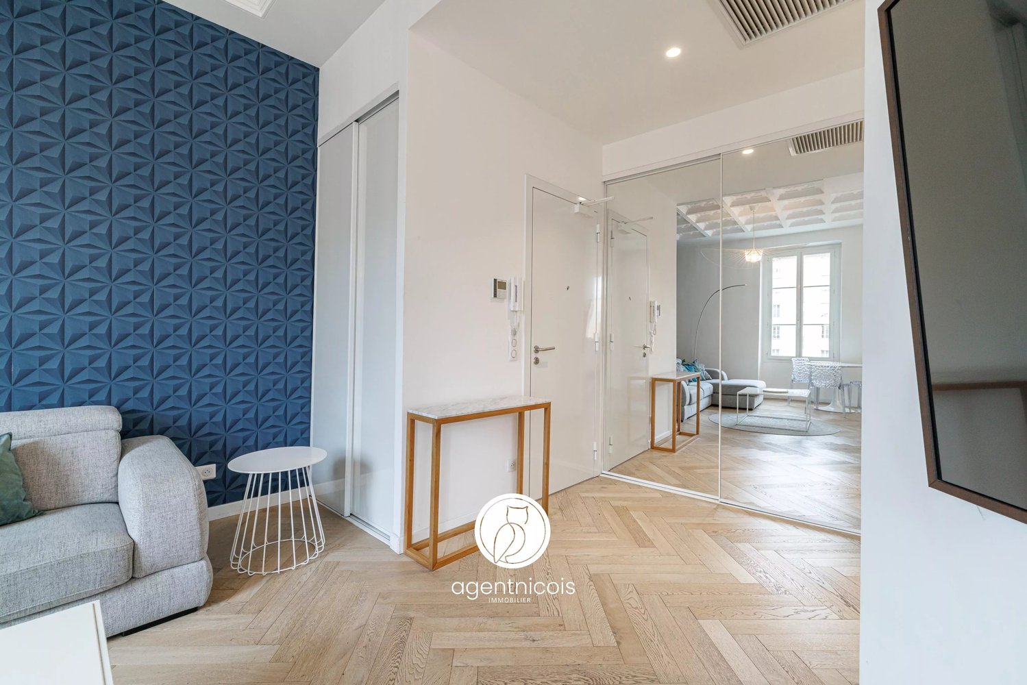 Property photo in Carre d'Or