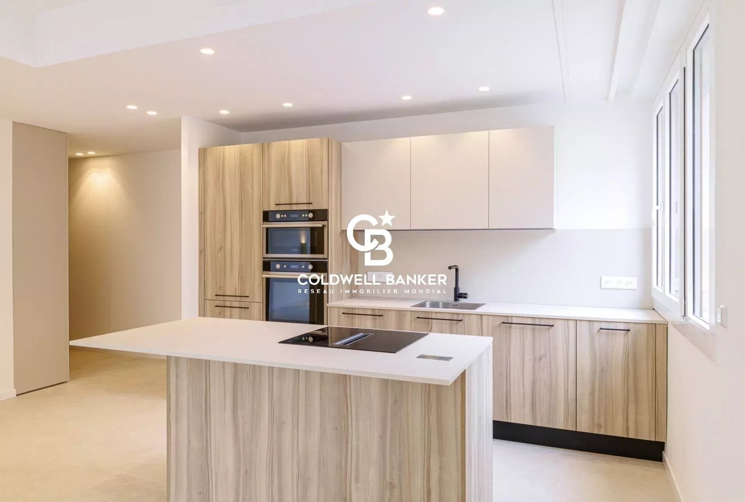 Property photo in Port