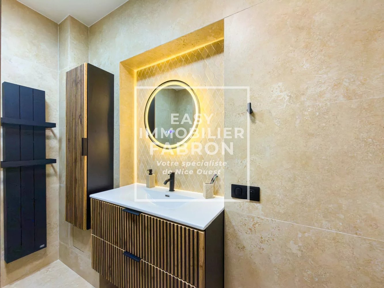 Property photo in Port