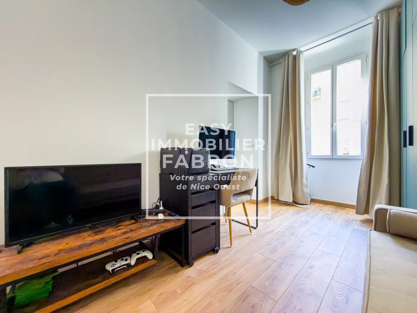 Property photo in Port