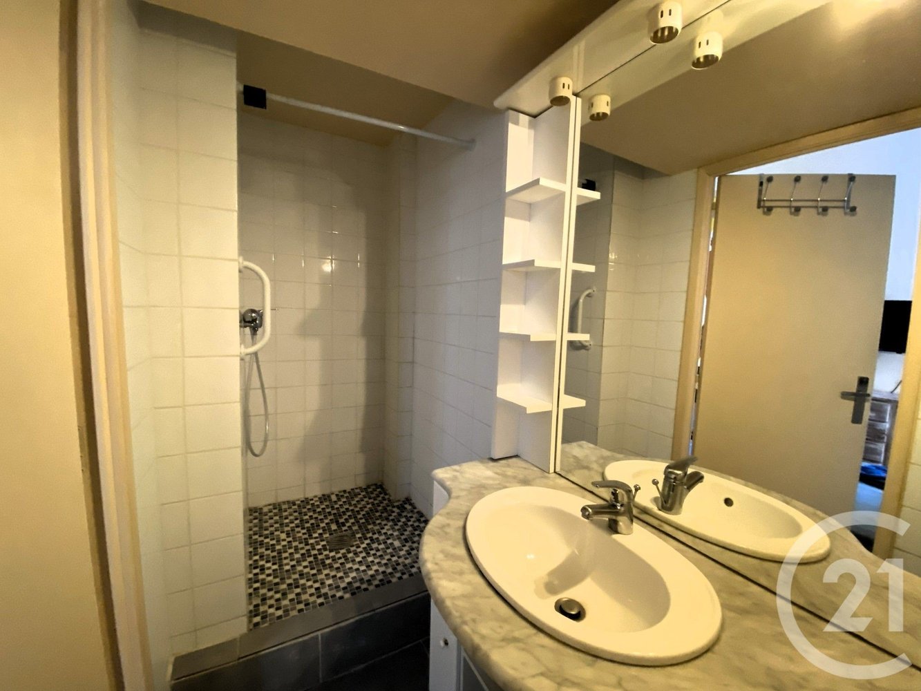 Property photo in Port