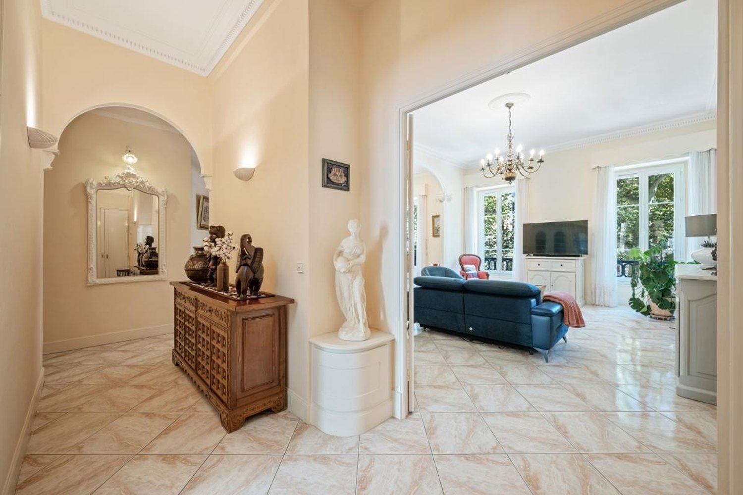 Property photo in Carre d'Argent