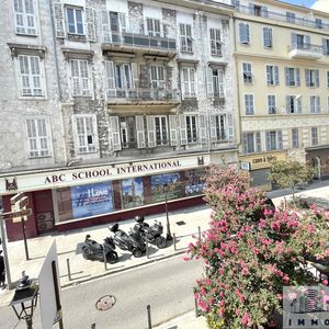 Property in Carre d'Argent