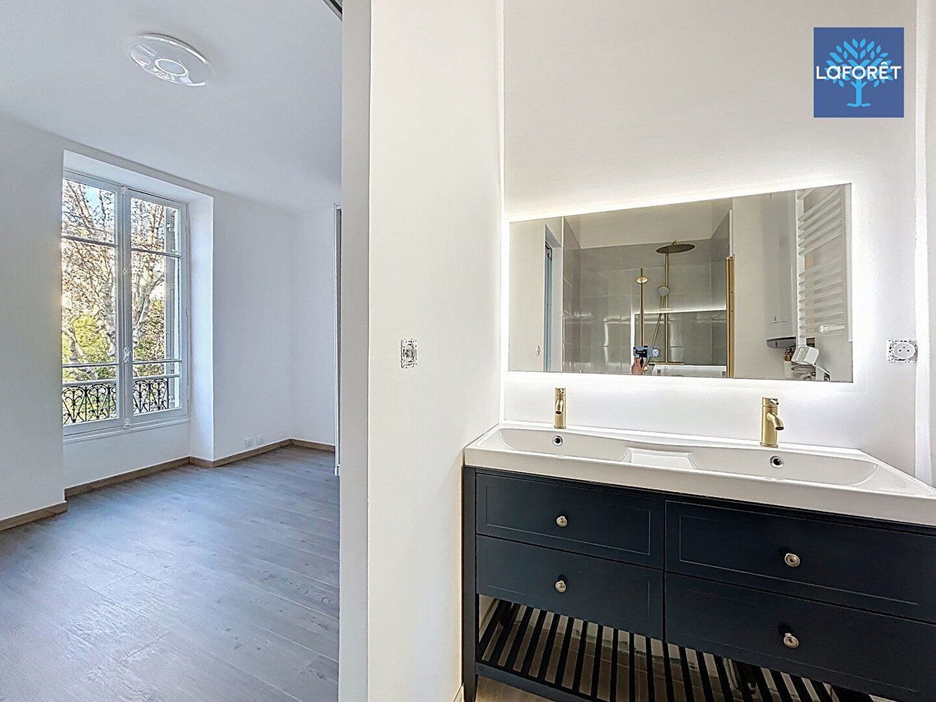 Property photo in Carre d'Argent