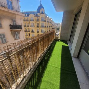 Property in Carre d'Argent