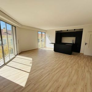 Property in Carre d'Argent