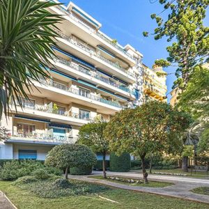 Property in Carre d'Argent