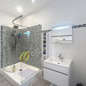 Property in Carre d'Argent