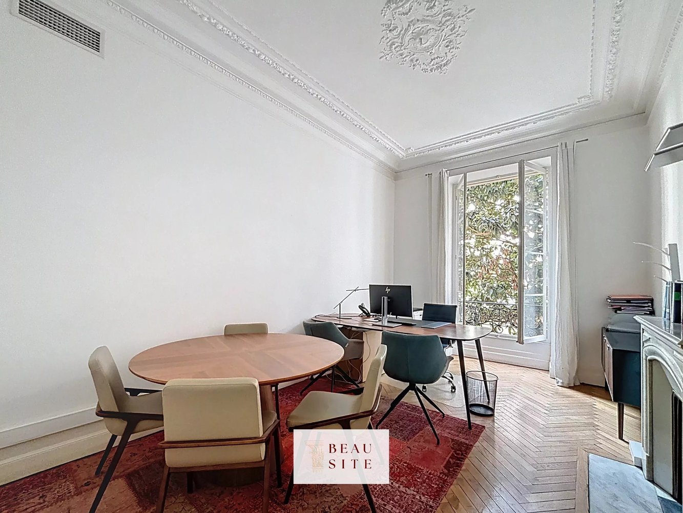 Property photo in Carre d'Argent