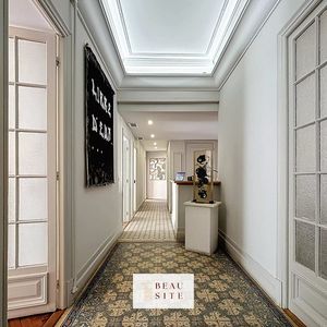 Property in Carre d'Argent