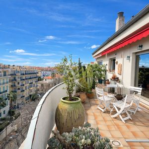 Property in Carre d'Argent