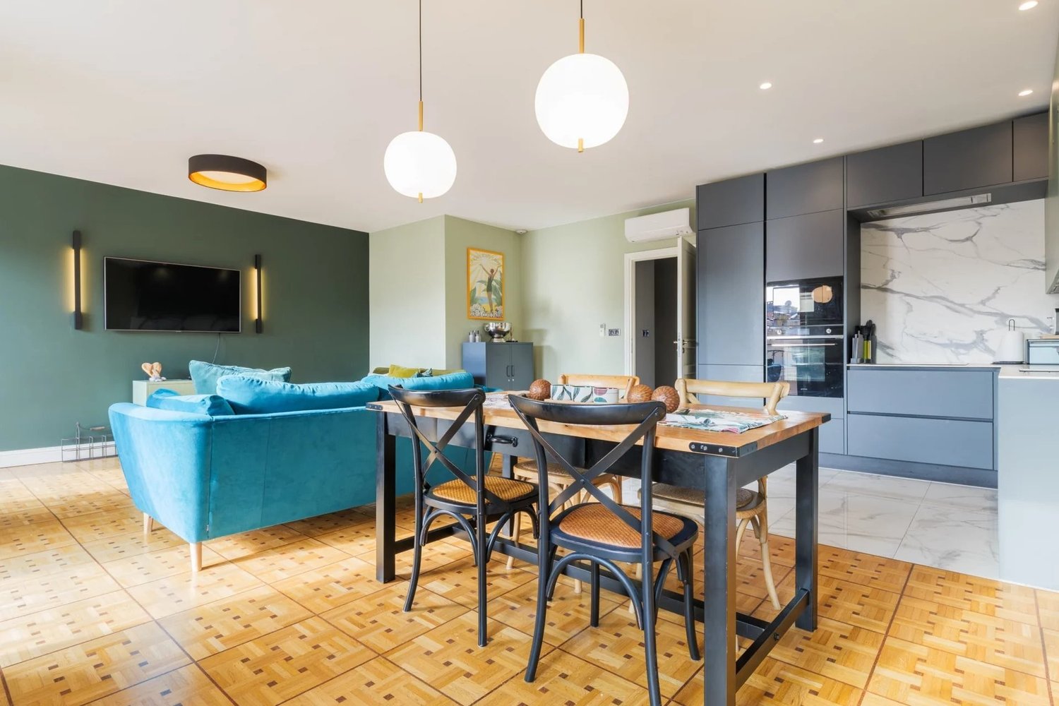 Property photo in Carre d'Argent