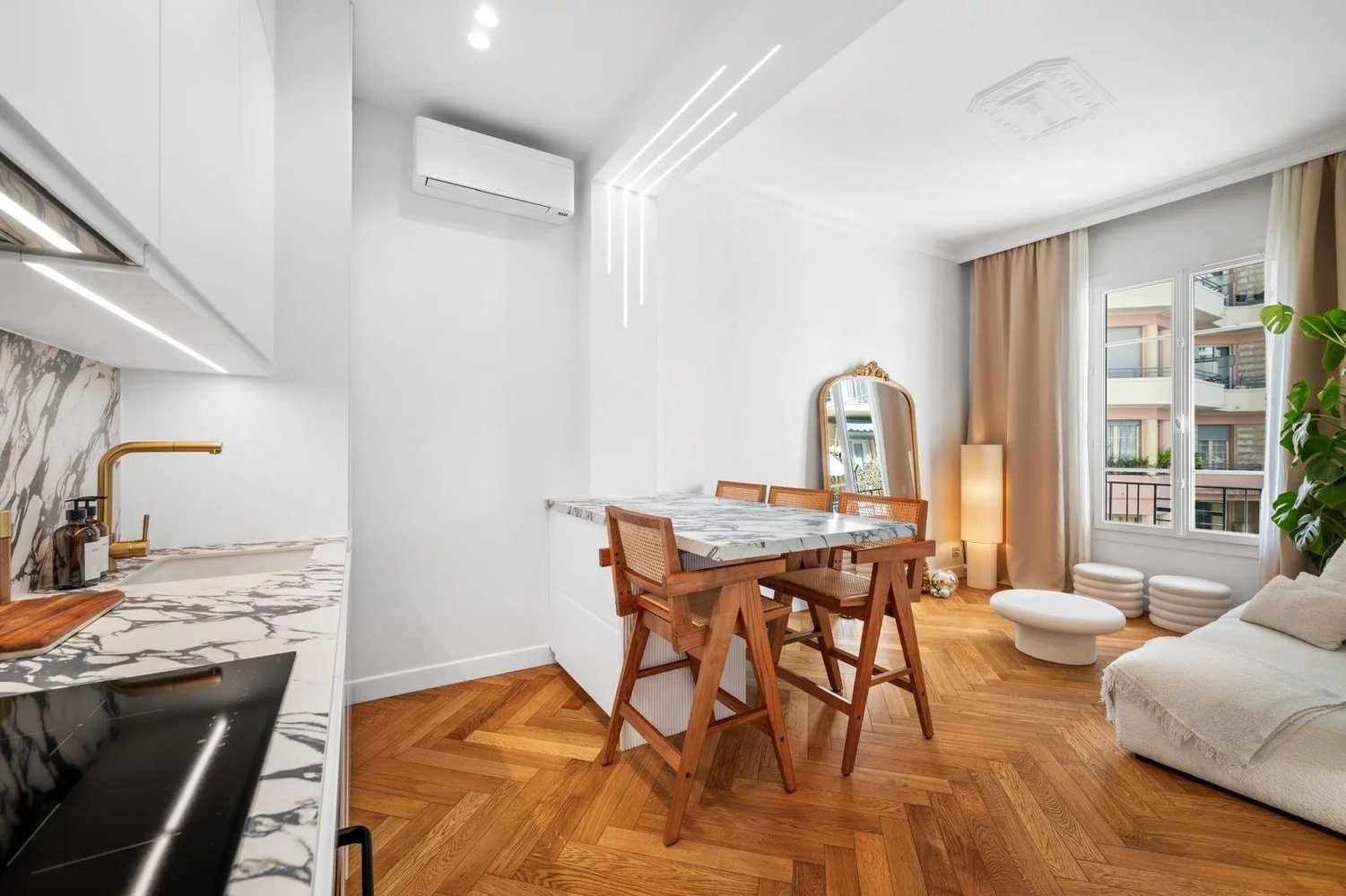 Property photo in Carre d'Argent