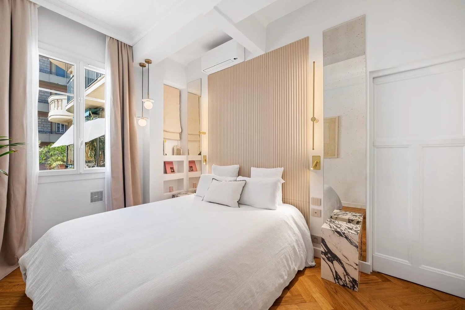 Property photo in Carre d'Argent