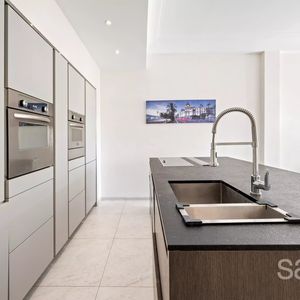 Property in Carre d'Argent