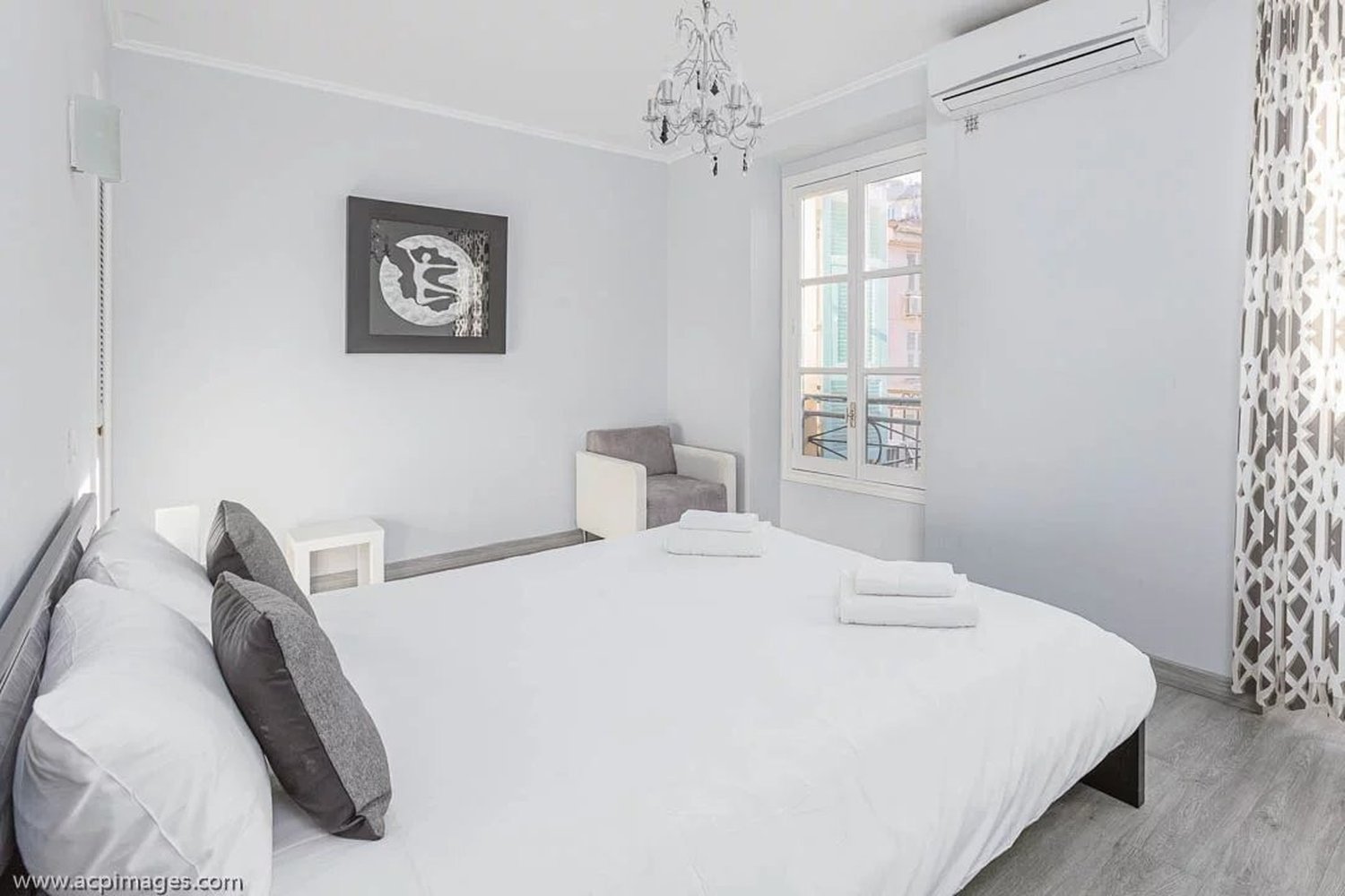 Property photo in Carre d'Argent