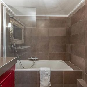 Property in Carre d'Argent