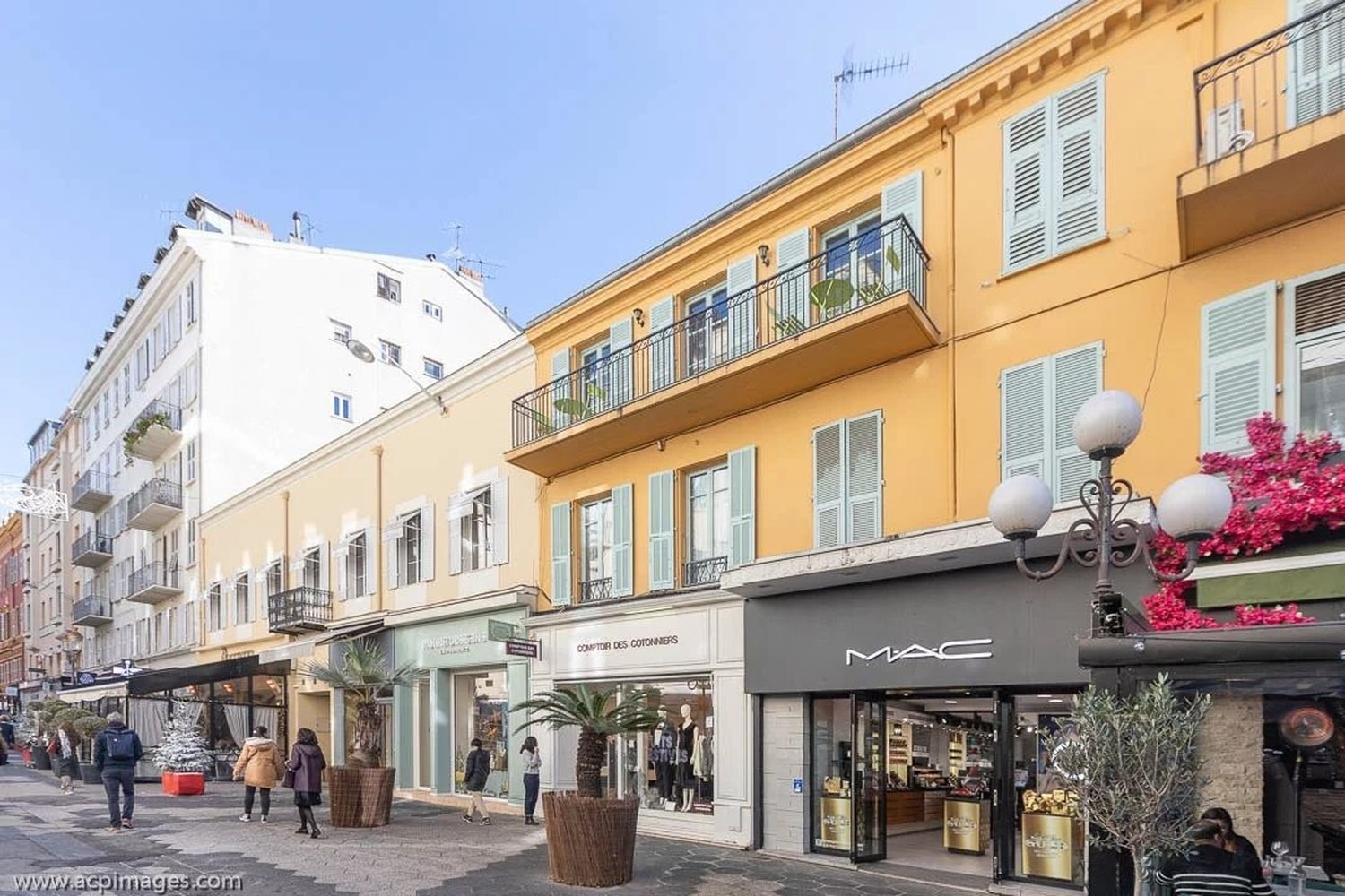 Property photo in Carre d'Argent