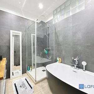 Property in Carre d'Argent