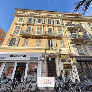 Property in Carre d'Argent