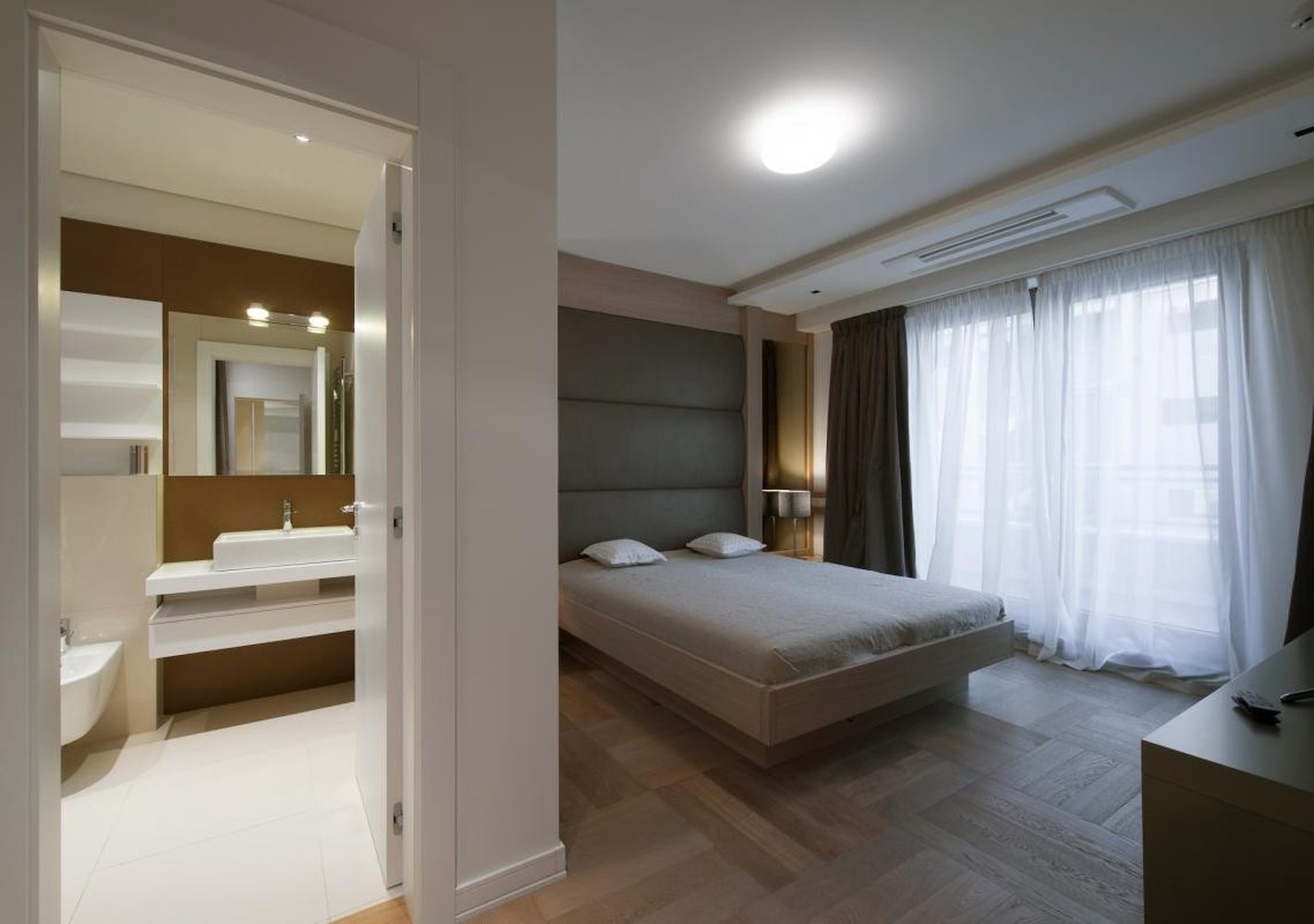 Property photo in Carre d'Argent