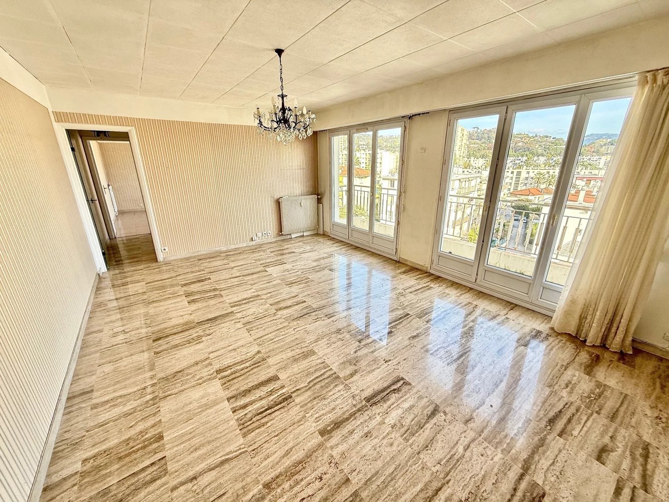 Property photo in Carre d'Argent