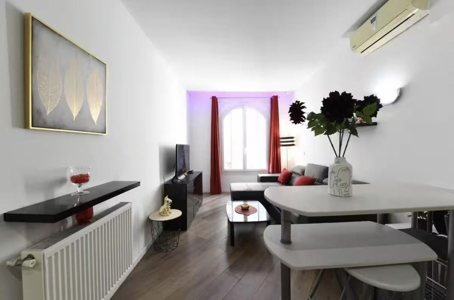 Property photo in Carre d'Argent