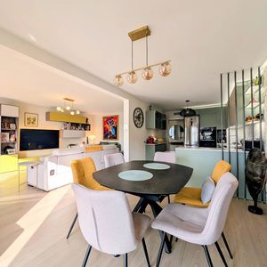 Property in Carre d'Argent