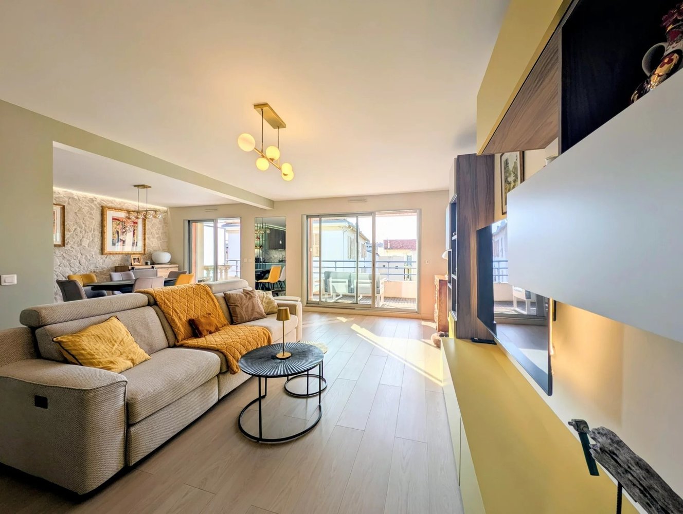 Property photo in Carre d'Argent