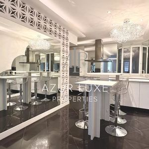 Property in Carre d'Argent