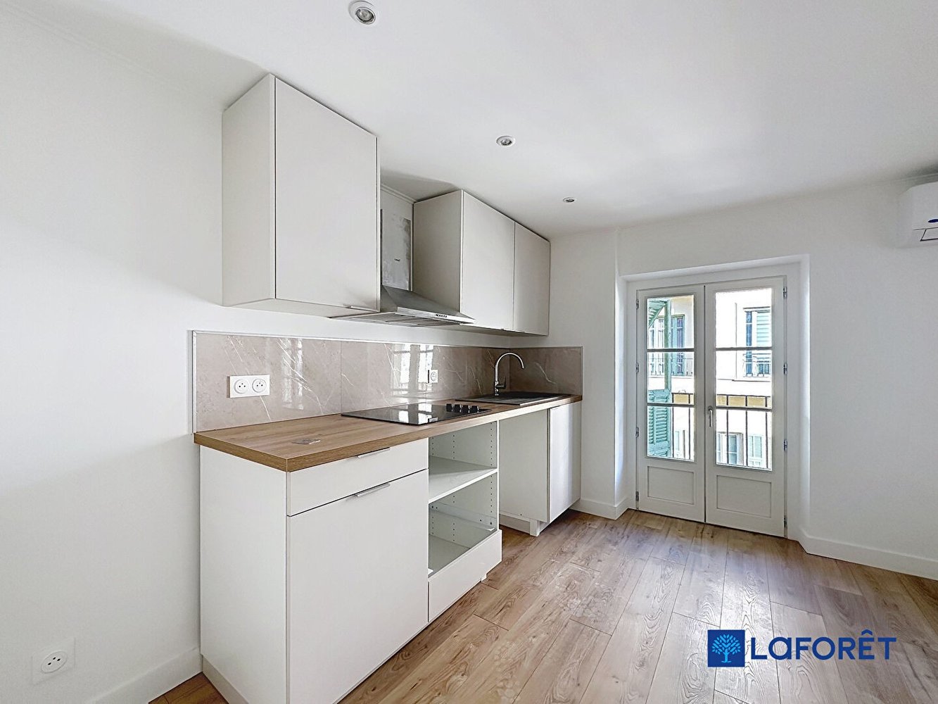 Property photo in Carre d'Argent