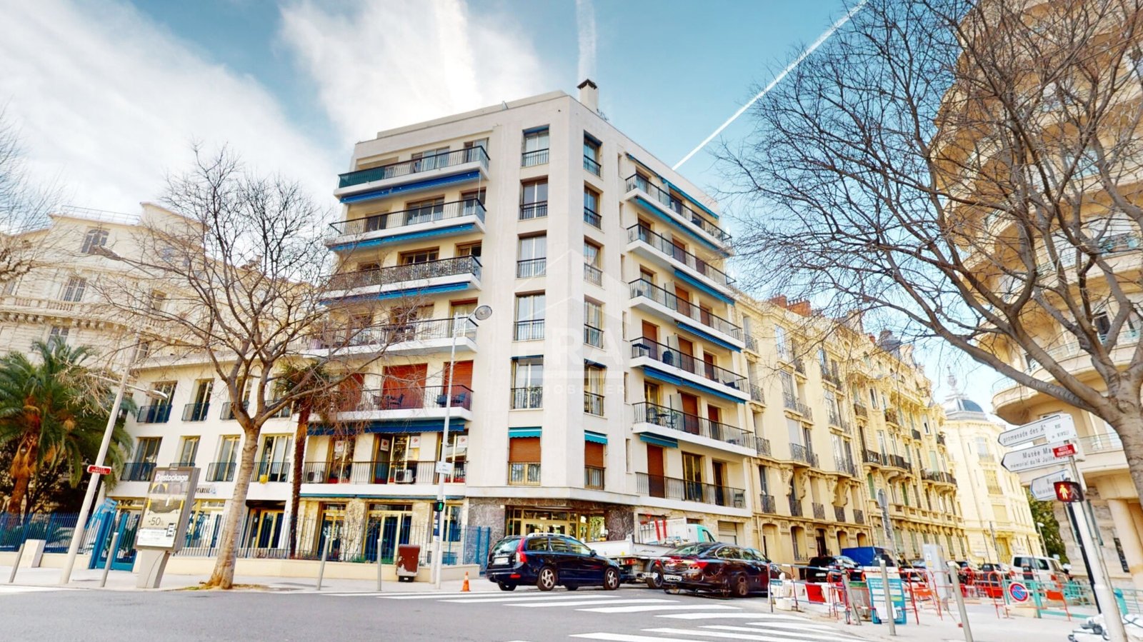 Property photo in Carre d'Or