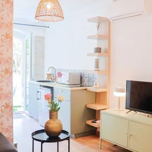 Property in Carre d'Or