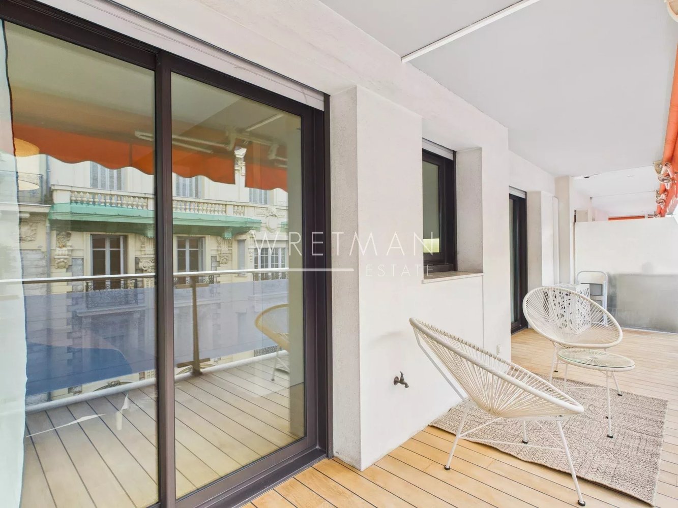 Property photo in Carre d'Or