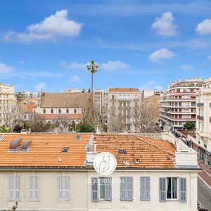 Property in Carre d'Or