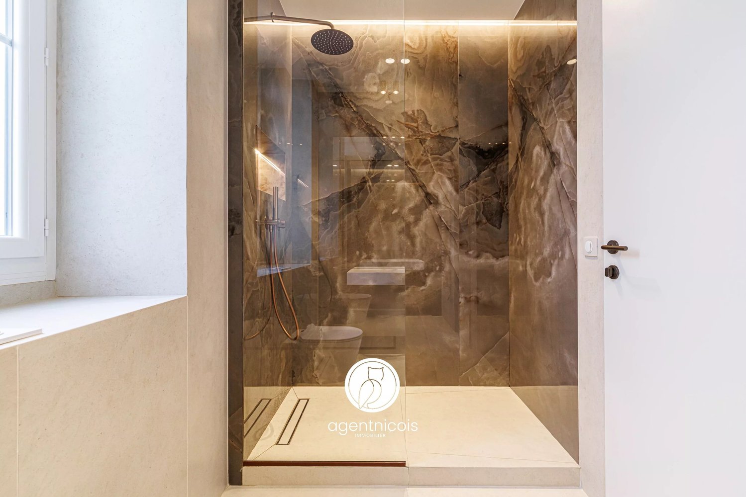 Property photo in Carre d'Or