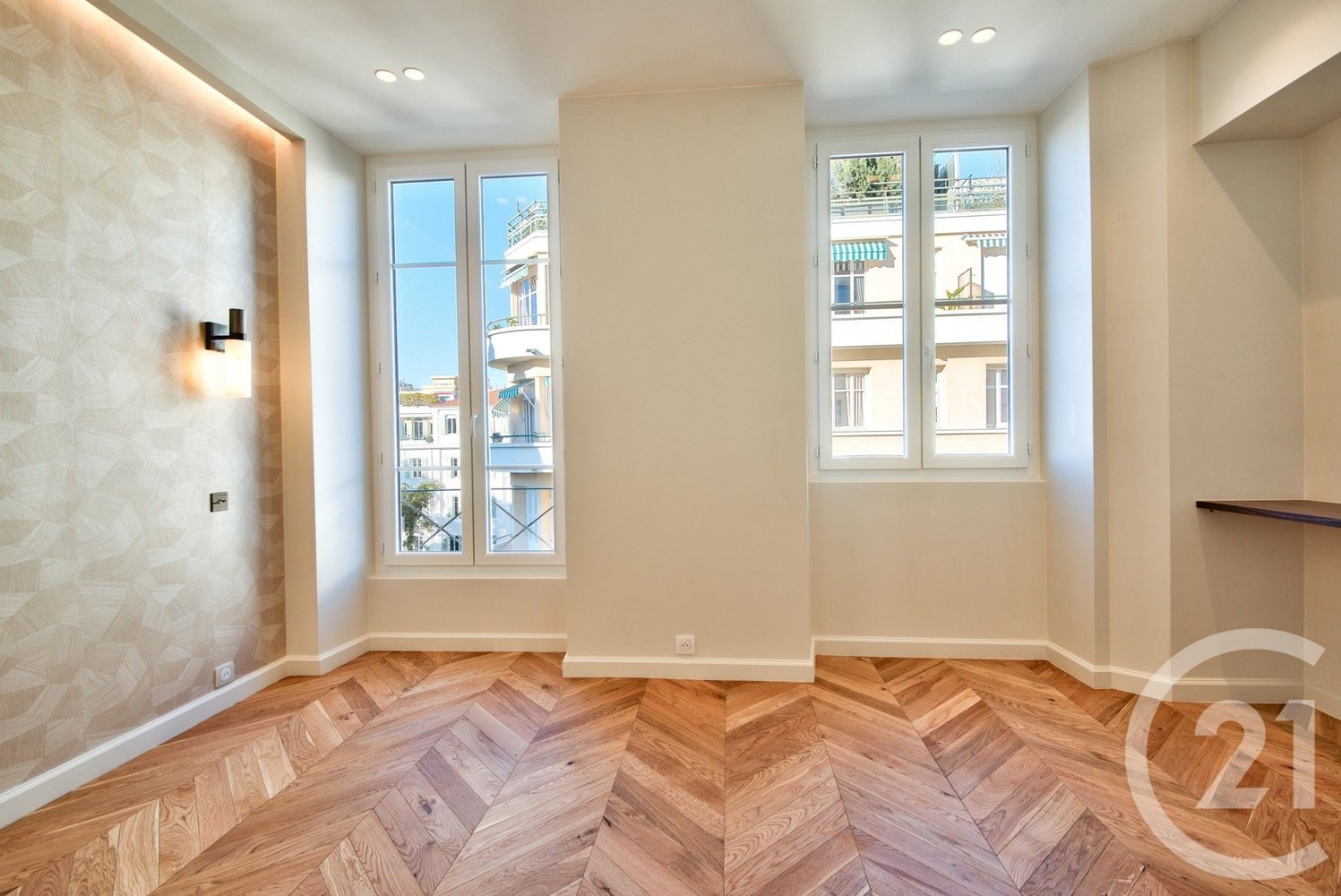 Property photo in Carre d'Or