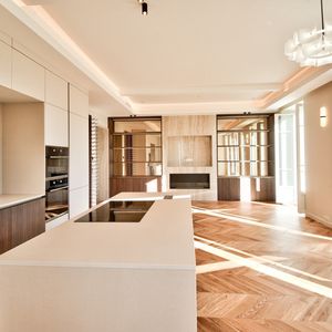 Property in Carre d'Or