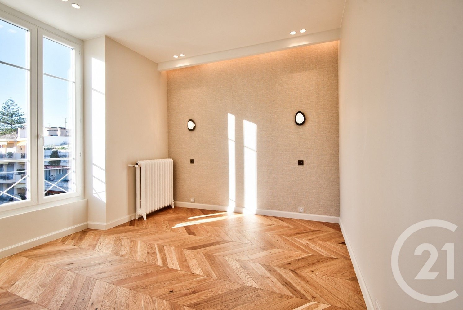 Property photo in Carre d'Or