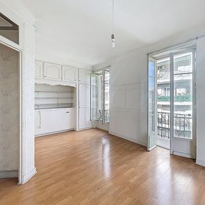 Property in Carre d'Or