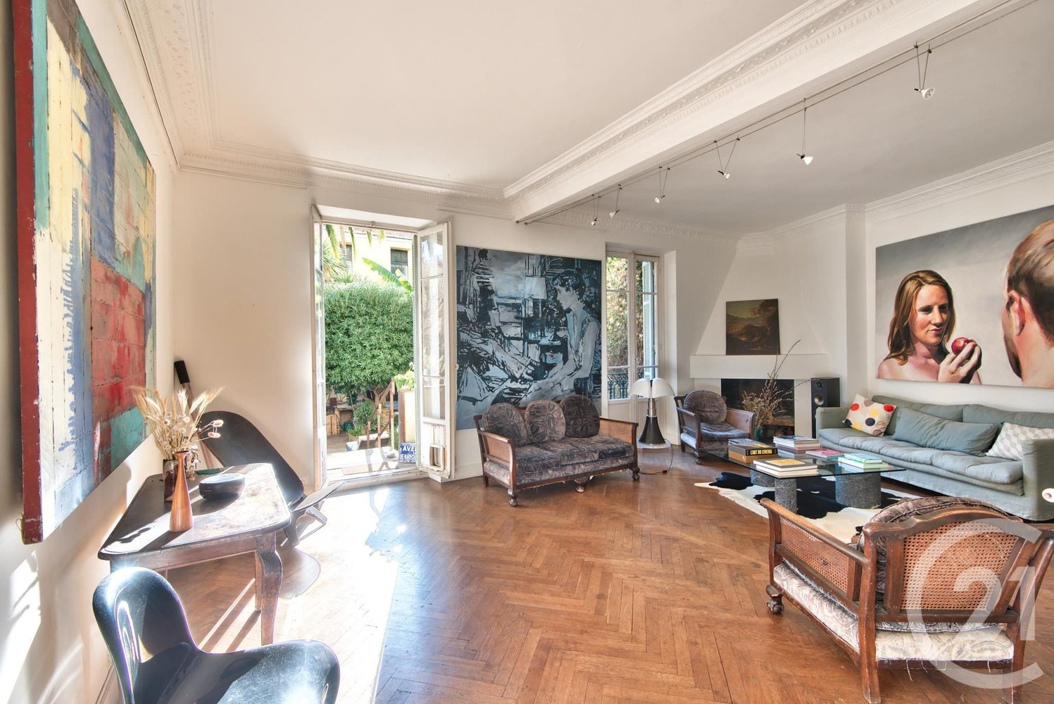 Property photo in Carre d'Or