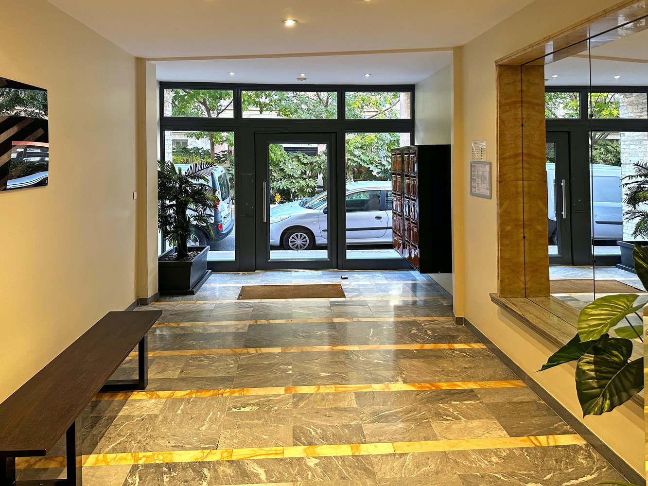 Property photo in Carre d'Or