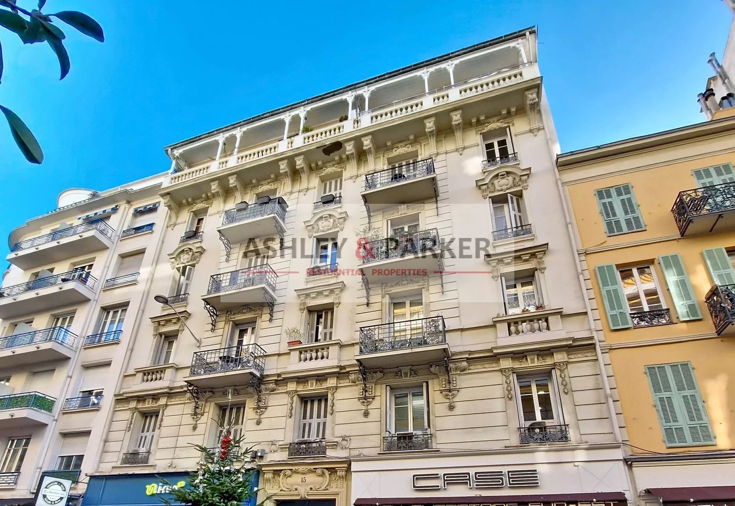 Property photo in Carre d'Or