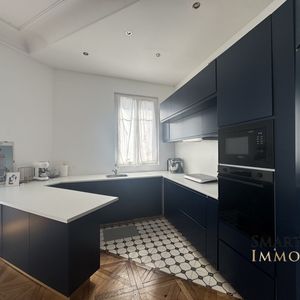 Property in Carre d'Or