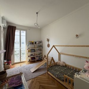 Property in Carre d'Or