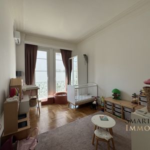 Property in Carre d'Or