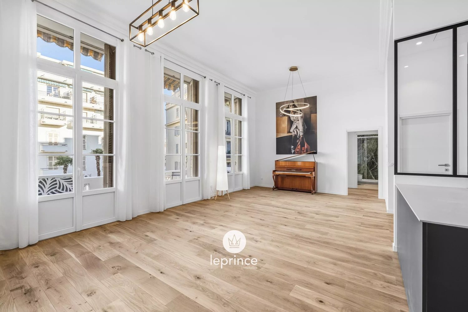 Property photo in Carre d'Or