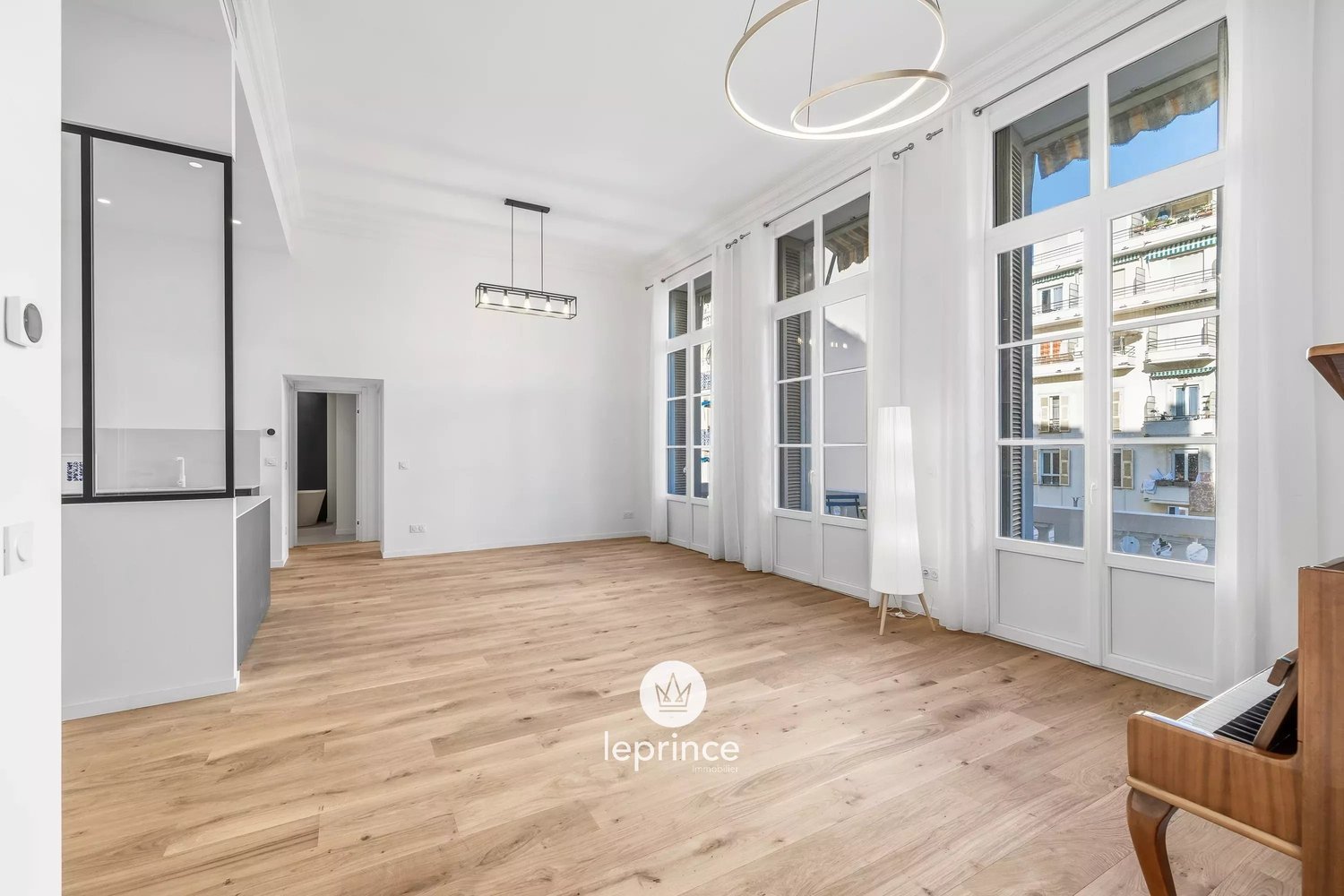 Property photo in Carre d'Or